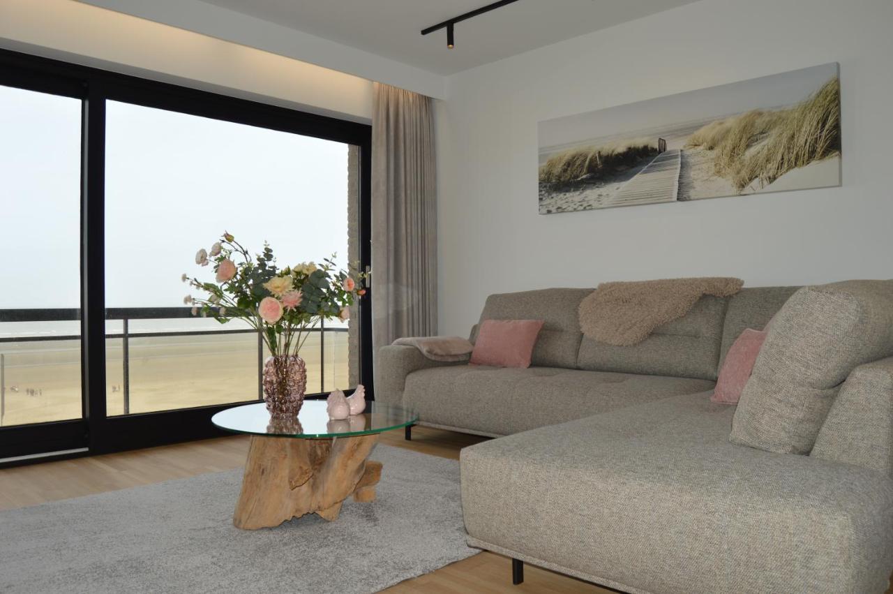 Zeezicht Vanop Het 6 De Verdiep Oostduinkerke Buitenkant foto