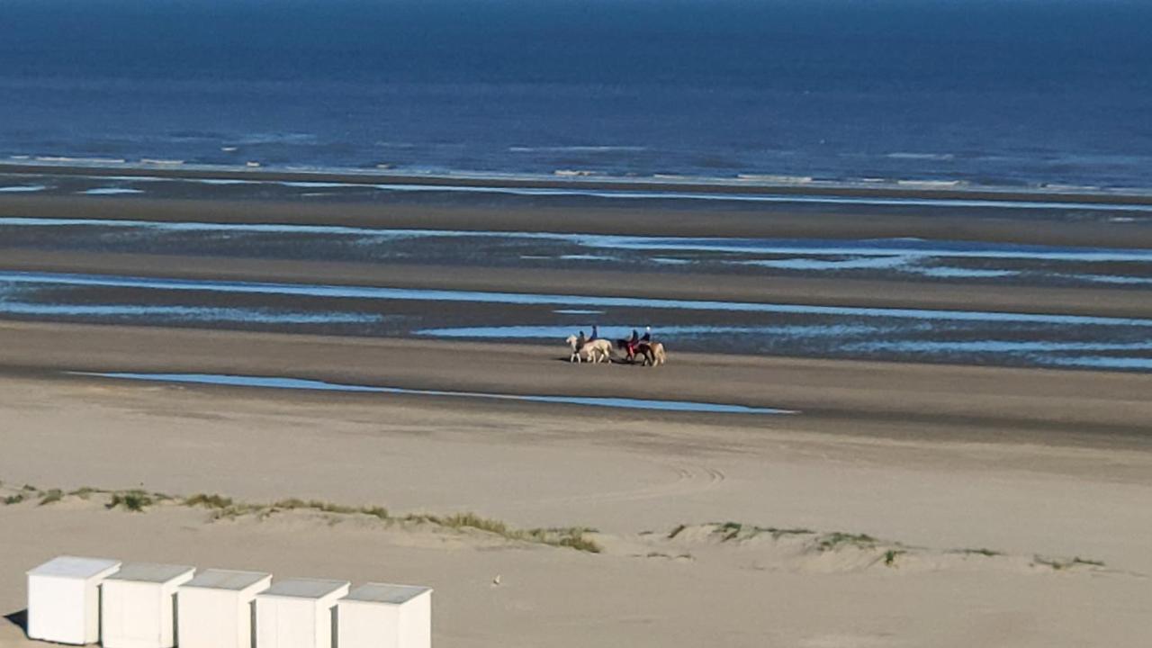 Zeezicht Vanop Het 6 De Verdiep Oostduinkerke Buitenkant foto