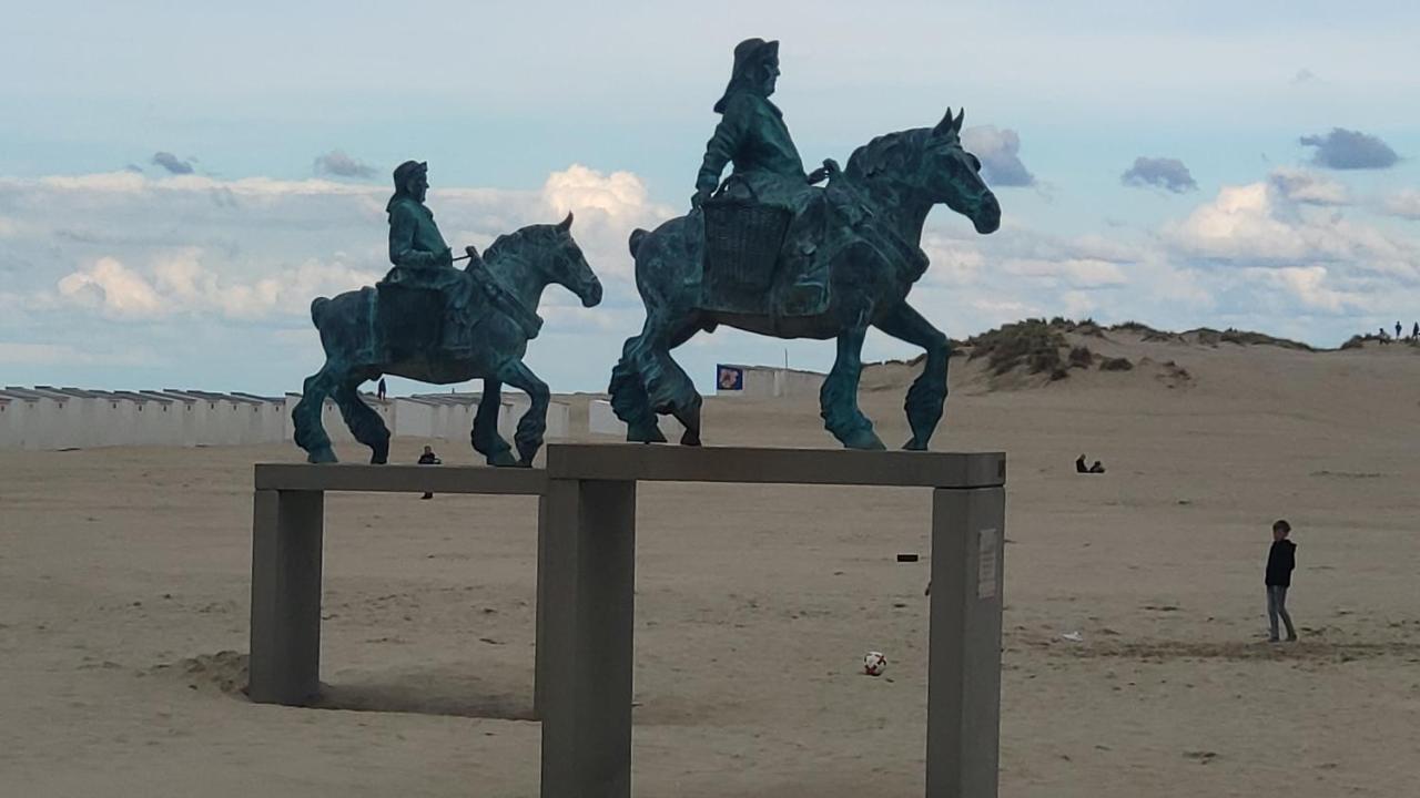 Zeezicht Vanop Het 6 De Verdiep Oostduinkerke Buitenkant foto