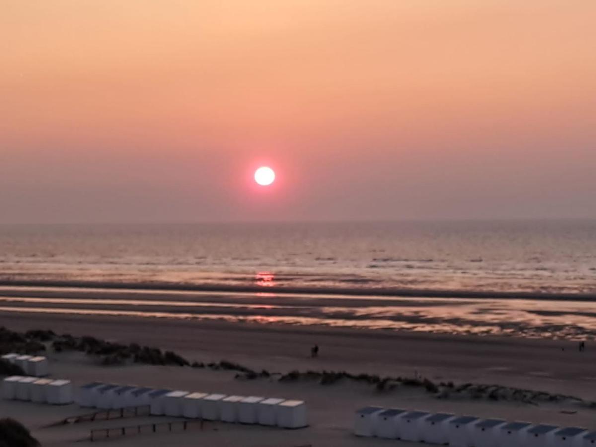 Zeezicht Vanop Het 6 De Verdiep Oostduinkerke Buitenkant foto